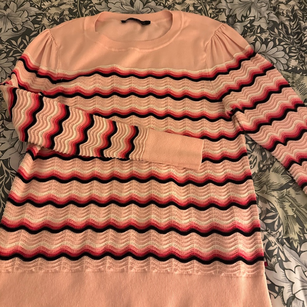Tommy Hilfiger Pink and Red Wave Pattern Sweater